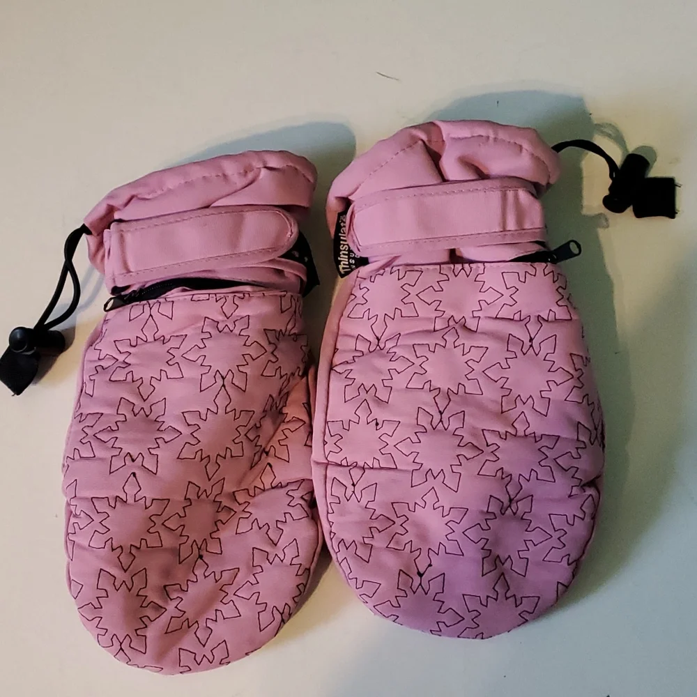 Thinsulate big girls fleece linned mittens with small zip poc…